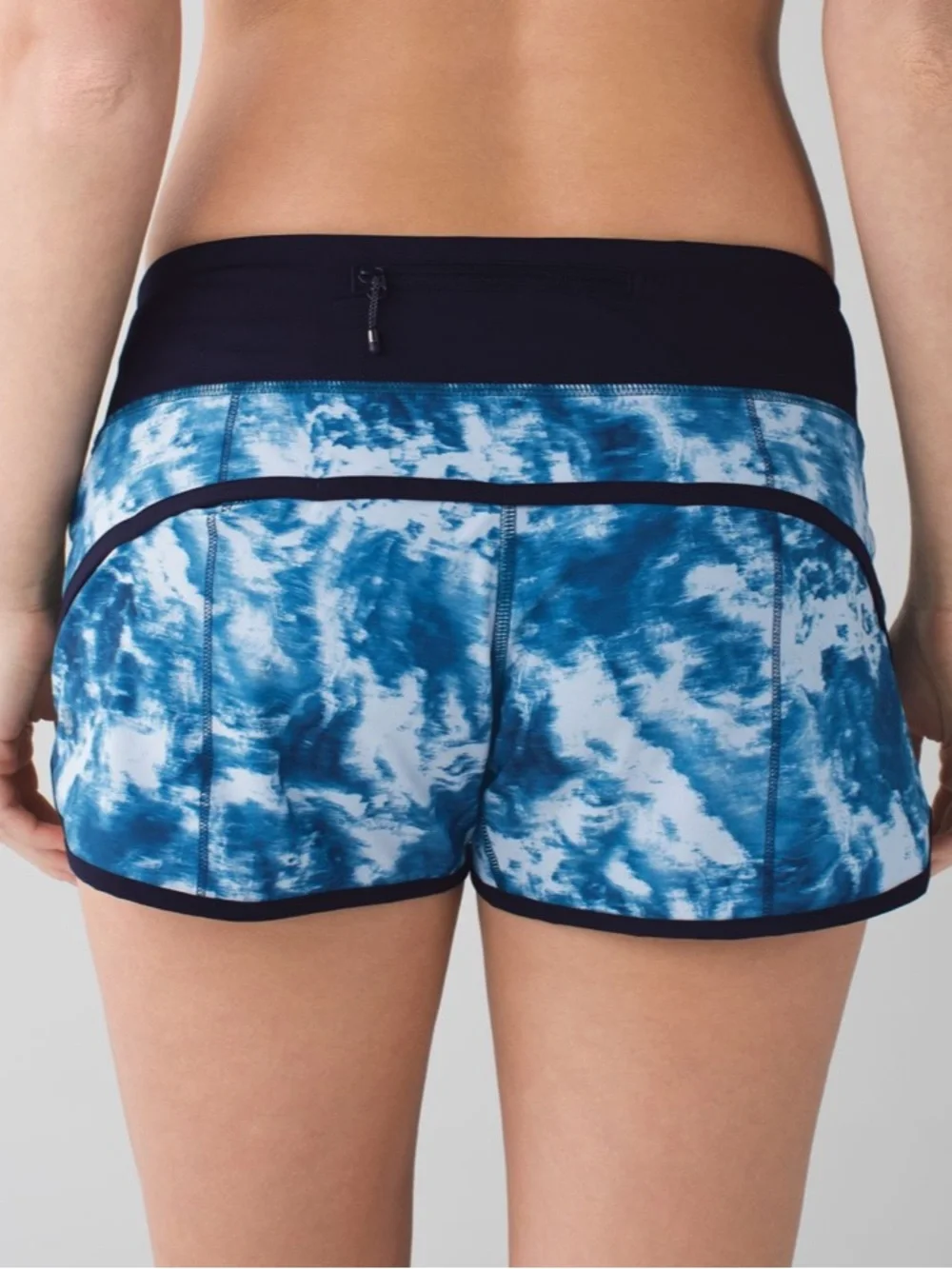 Lululemon Speed Shorts LR 2.5” Sea Side Silver Fox Alberta Lake blue women’s 8